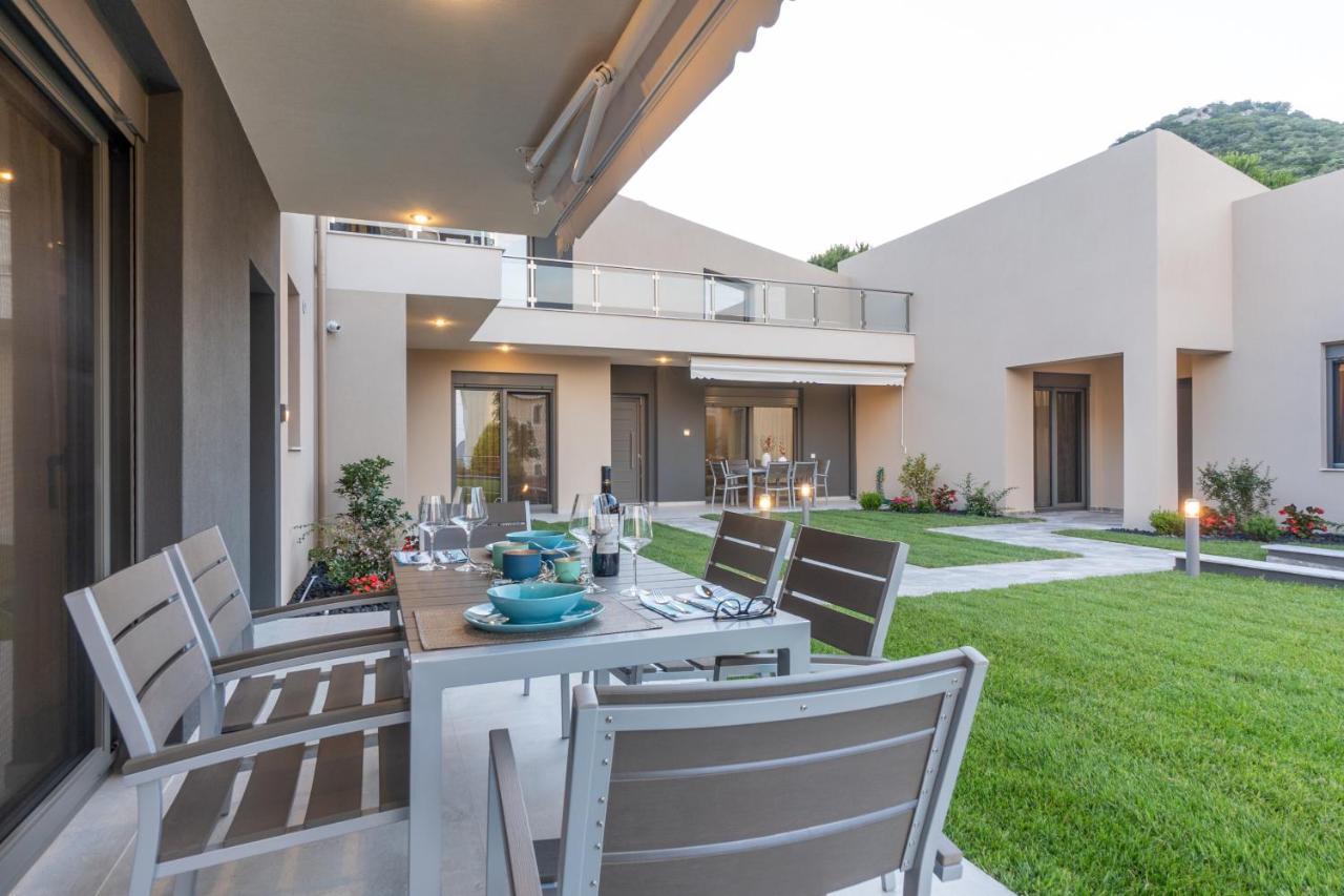 3 Doors Villas Nea Iraklitsa المظهر الخارجي الصورة